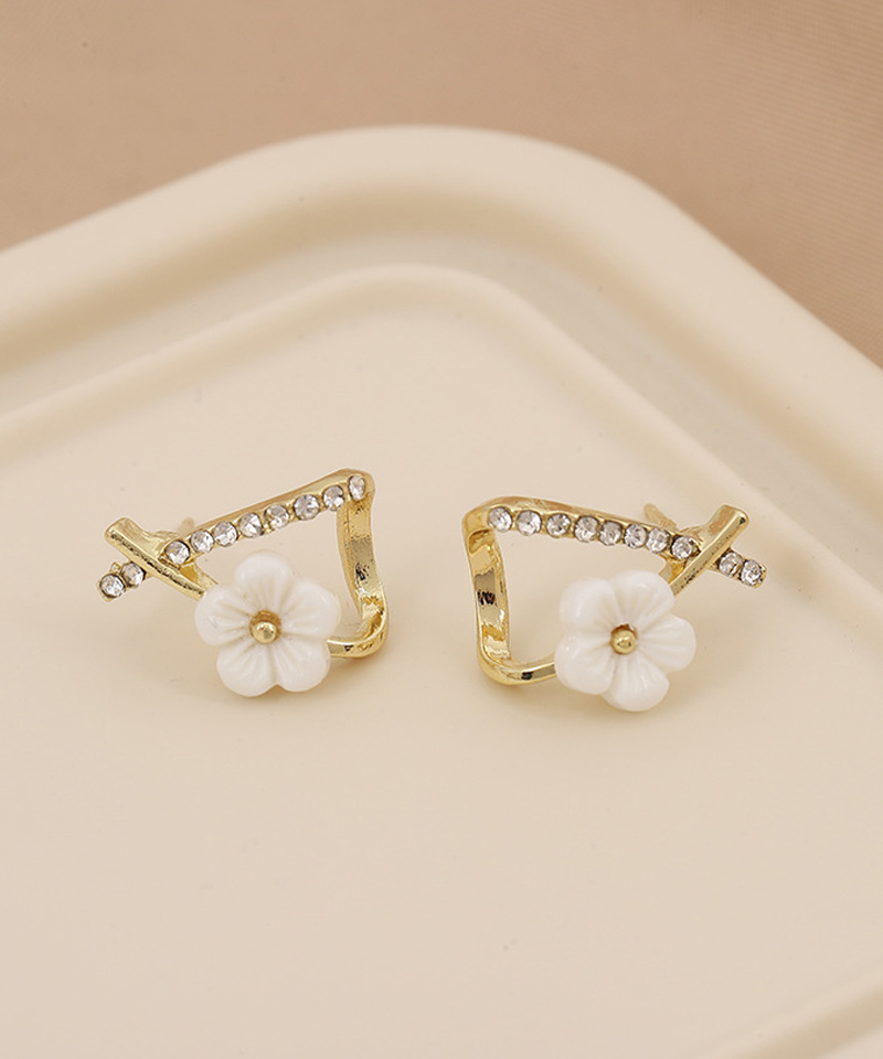 期間限定セール中!【DOLCE&GABBANA】スタッドピアス クーポン】【セール30%OFF】ショッピングゴー shoppinggo ピアス