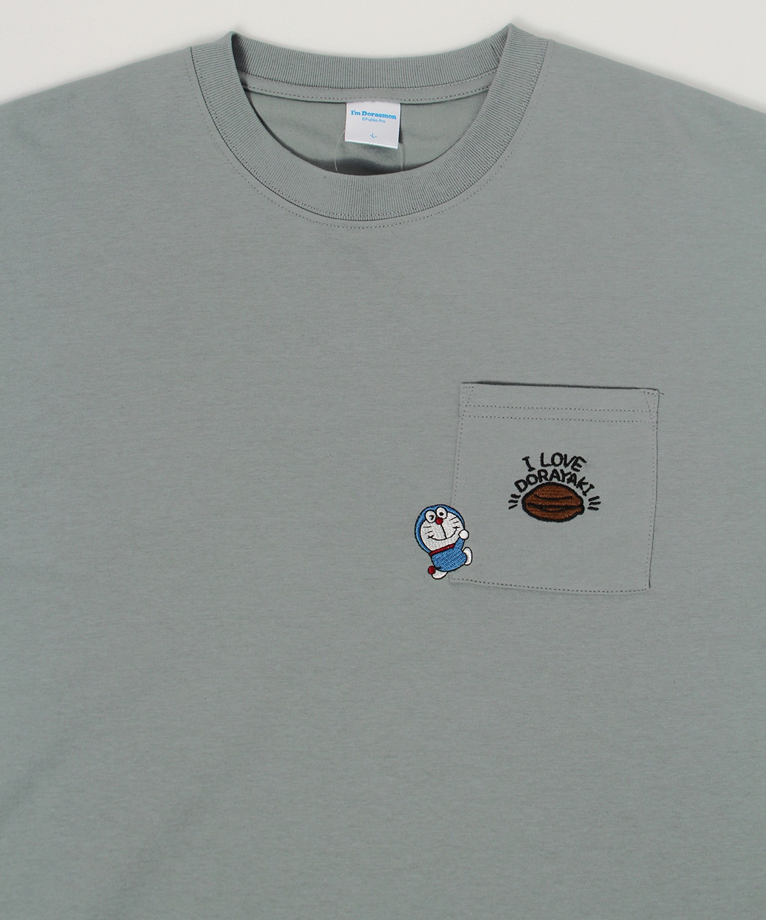 Doraemon/ドラえもん】天竺 刺繍ポケット付き半袖クルーネックT