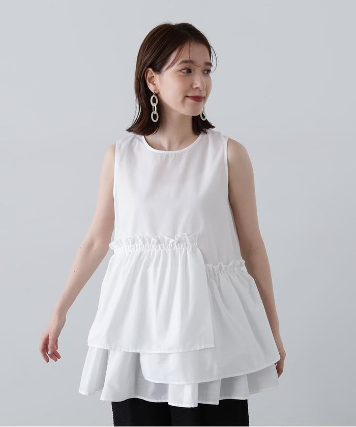 未使用近バーバリーチルドレン ノースリーブフリルブラウス美品ベージュメガチェック 未使用近バーバリーチルドレン ノースリーブフリルブラウス美品