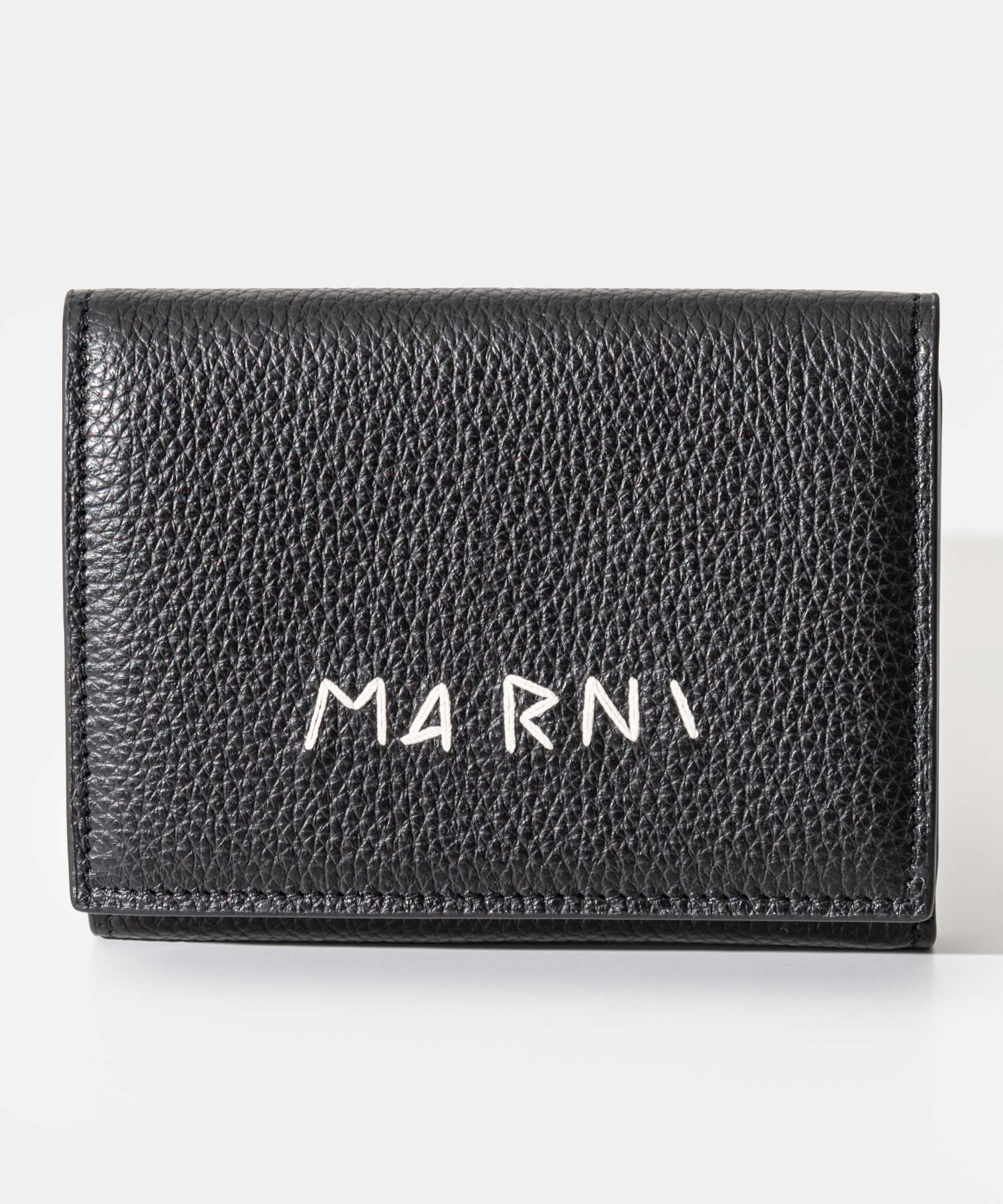 MARNI ブローチ３点セット　美品 送料0円】 MARNI 美品 ブローチ3点セット アクセサリー