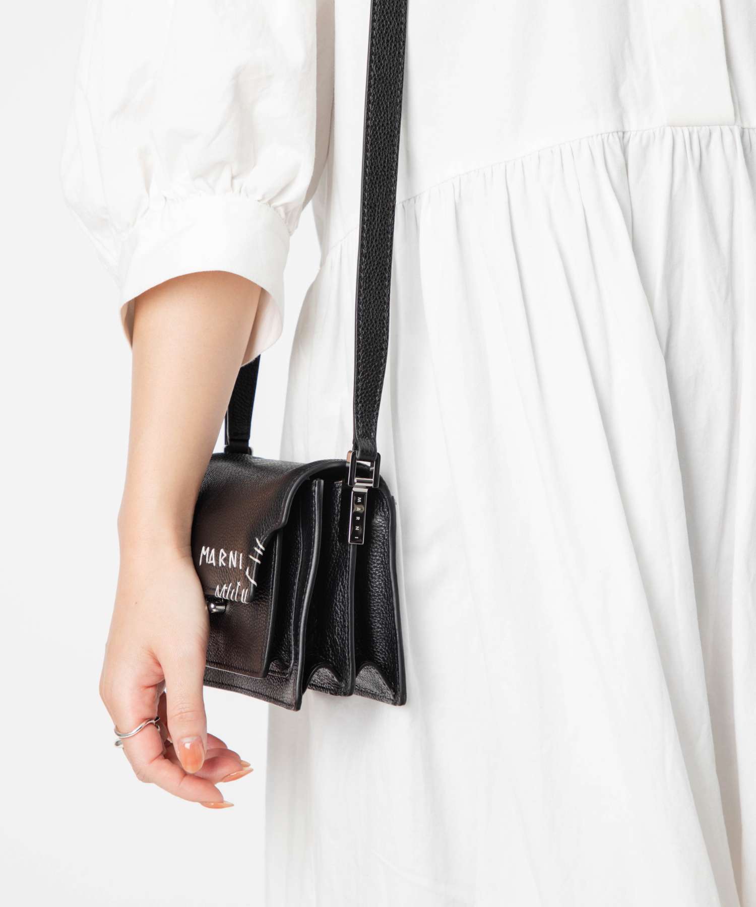 マルニ MARNI SBMP0075L4 P6533 ショルダーバッグ TRUNK SOFT マルニ MARNI SBMP0075L4 P6533 ショルダーバッグ TRUNK SOFT