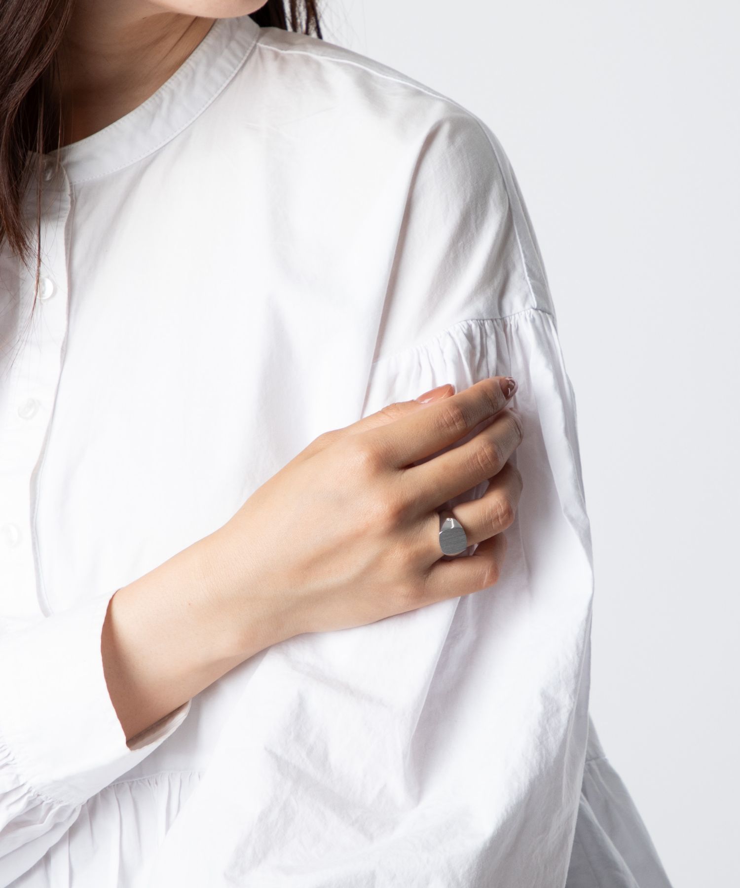 トムウッド TOM WOOD Kay Ring Satin R74HKANA02S925 / 100568 トムウッド TOM WOOD Kay Ring Satin R74HKANA02S925 / 100568