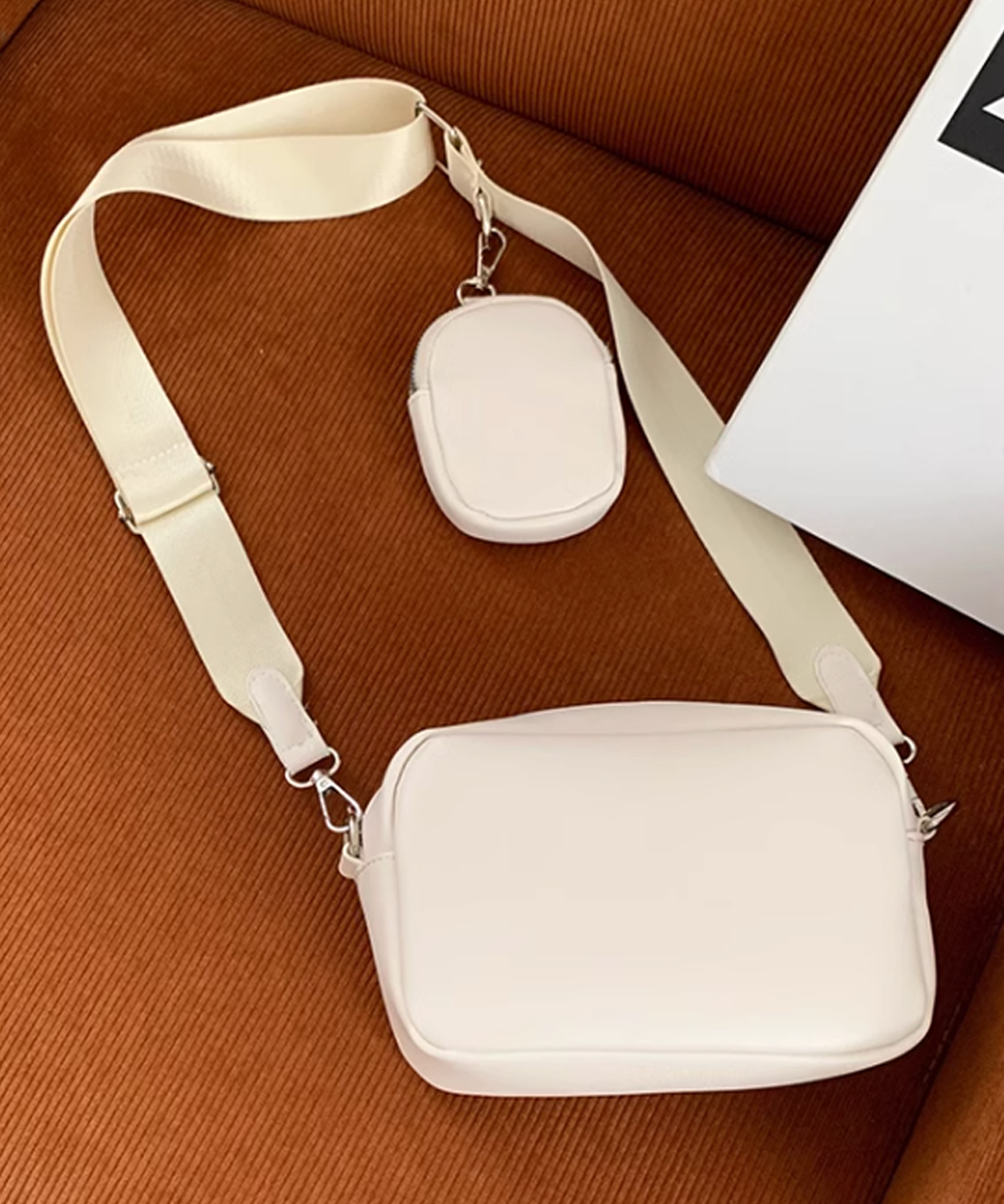韓国 デイリーパック まとめ売り セール44%OFF】デューリリー Dewlily ミニケース付きショルダー