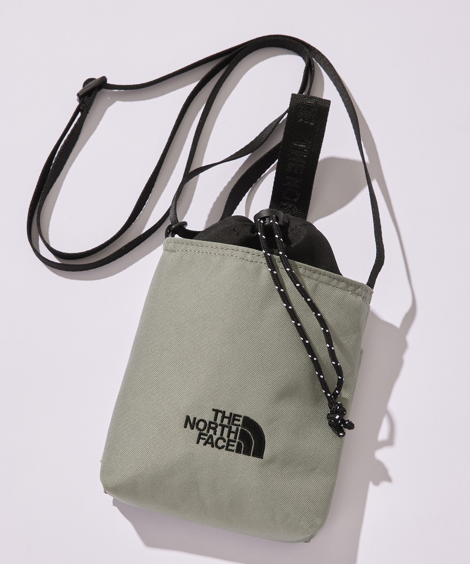 セール】ザ・ノース・フェイス THE NORTH FACE Simple String セール】ザ・ノース・フェイス THE NORTH FACE Simple String