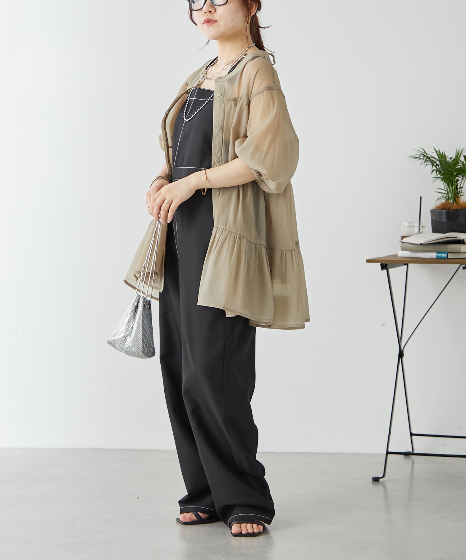 値下げ　新品未使用　STYLE DELI  2WAYフリルブラウスセットアップ 本当に 安いファッション - 値下げ 新品未使用 STYLE DELI 2WAY