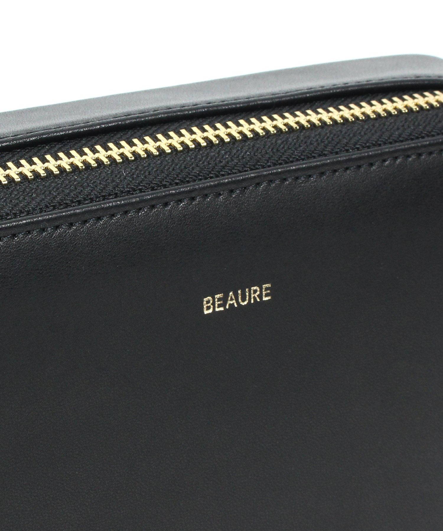 BEAURE ブラックレザー ショルダーバッグ