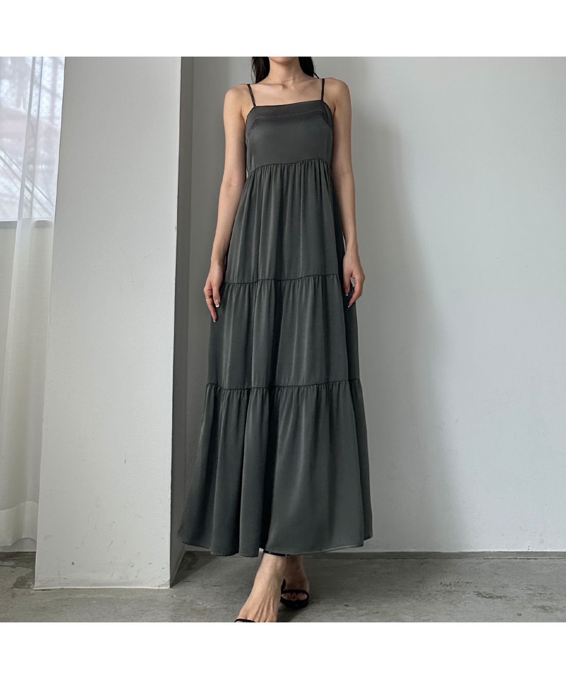 セール】ルエレ Louere Louere バックストラップデザインサテン