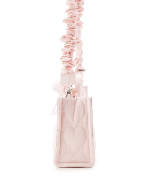 国内発送★VS PINK♥キルティングパファートートバッグ キルティング パファー トートバッグ、を購入する - Bagsを