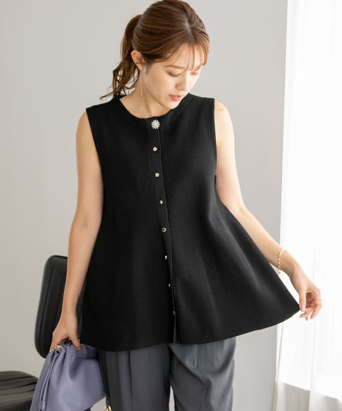 美品　nolley's ビジュー釦付き　ペプラムベスト セール 20%OFF】《手洗い可能》ビジュー釦付きペプラムベスト