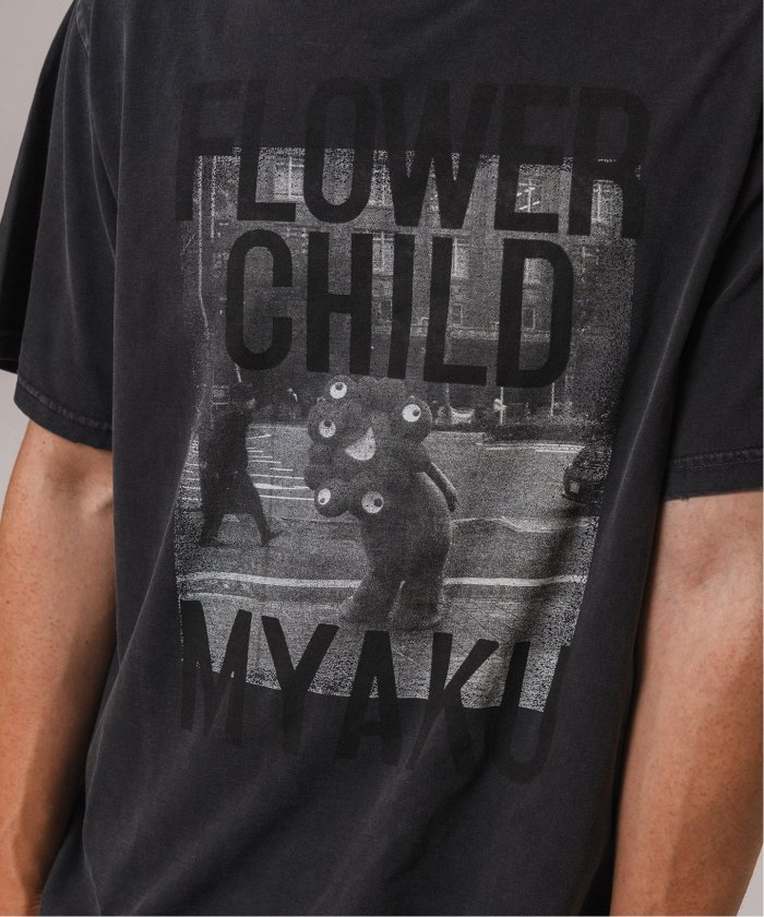 EDIFICE REMI RELIEF 別注 ミャクミャク フォト Tシャツ L REMI RELIEF(レミレリーフ) 別注 ミャクミャク フォト Tシャツ
