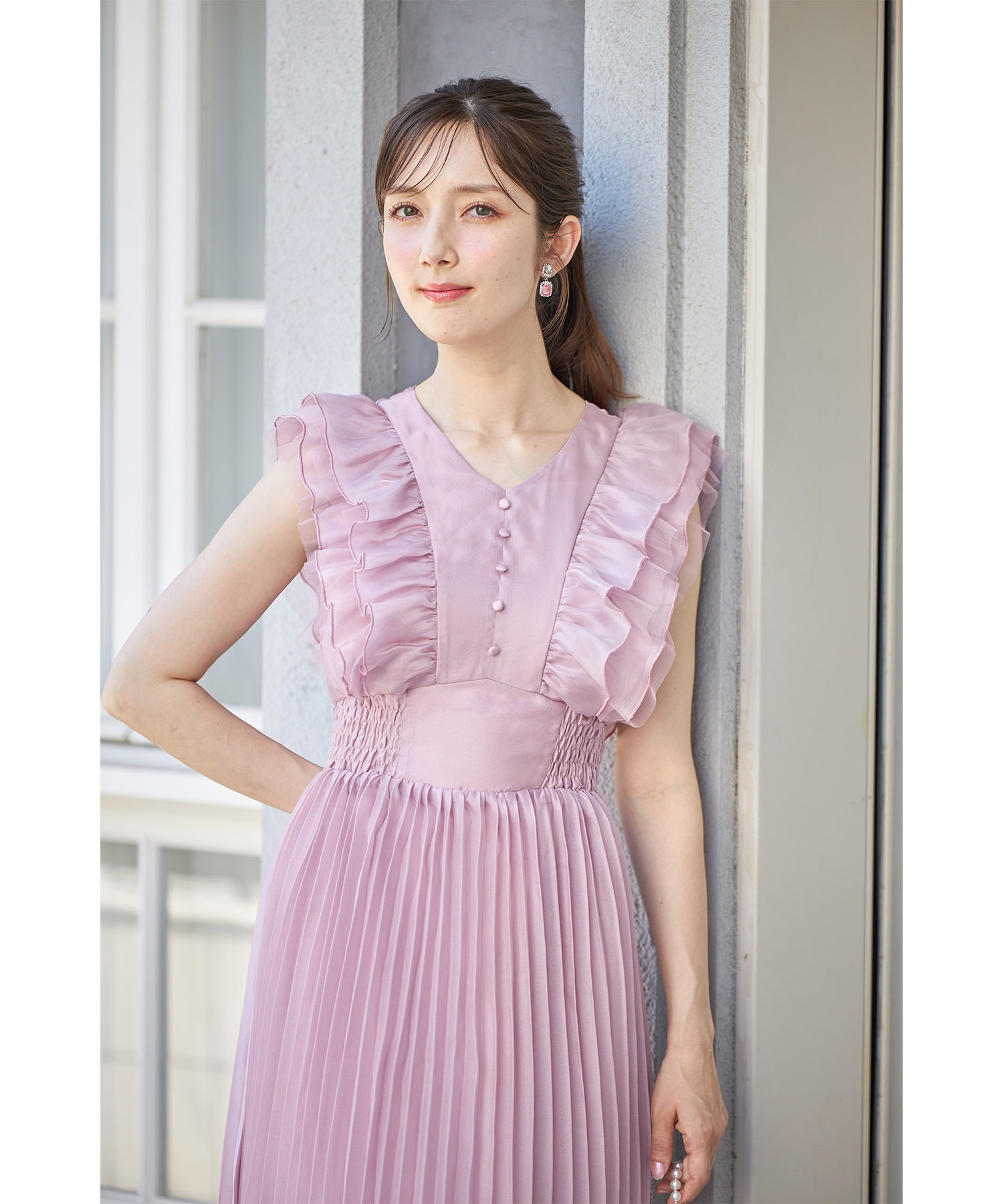 ウエストシャーリングチュールフリルプリーツワンピース　tocco 新品　アイボリ ウエストシャーリングチュールフリルプリーツワンピース