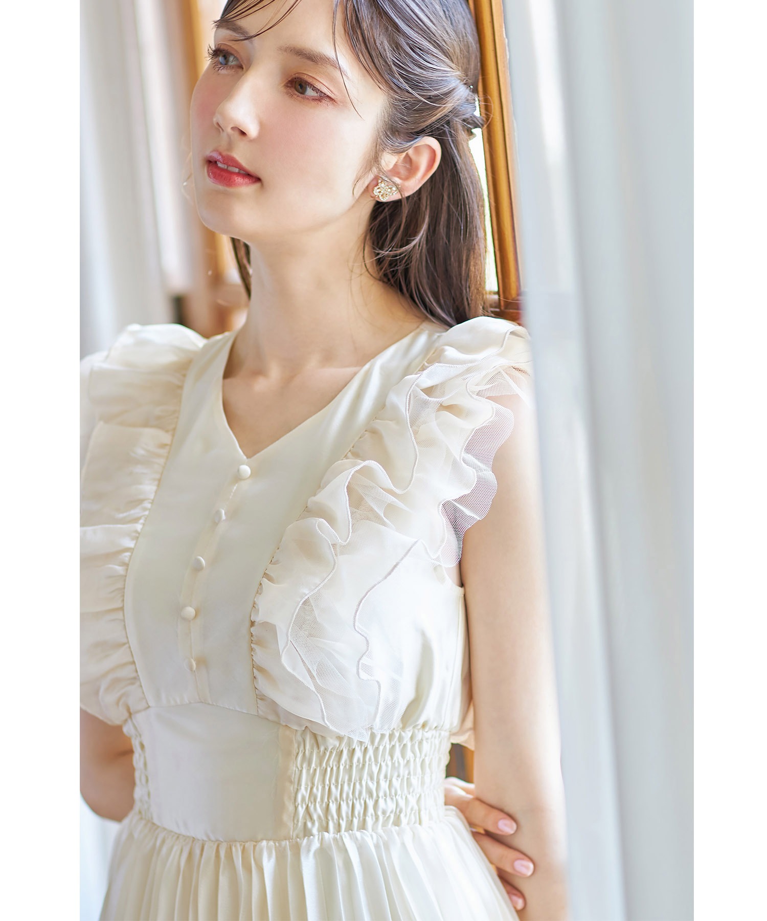 ウエストシャーリングチュールフリルプリーツワンピース　tocco 新品　アイボリ ウエストシャーリングチュールフリルプリーツワンピース