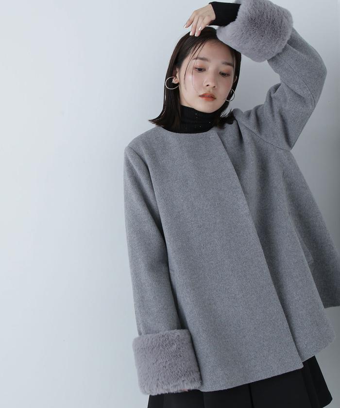 セール】フェイクファースリーブハーフコート 24AW(506514600 セール】フェイクファースリーブハーフコート 24AW(506514600