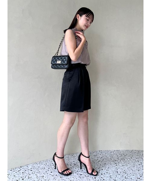 anuans サテンショートパンツ アニュアンス anuans サテンショートパンツ （IVORY