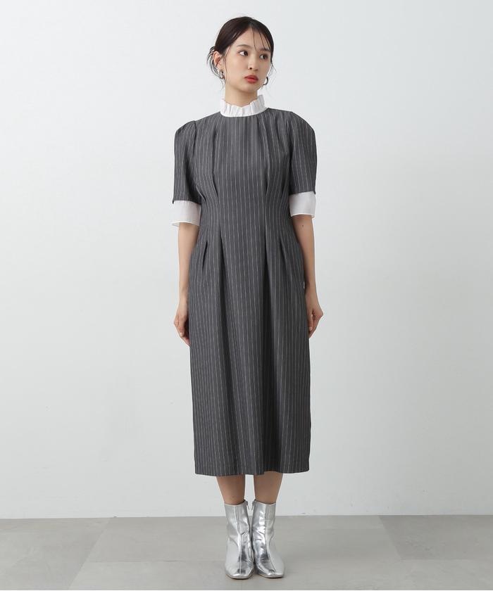 訳あり商品 セール】マルチウェイスタンドフリルピンストライプワンピース 服&ファッション小物