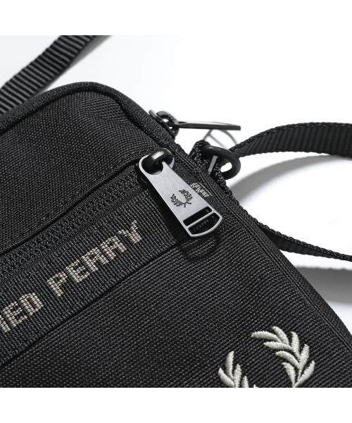 セール 12%OFF】FRED PERRY ショルダーバッグ Fred Perry Taped