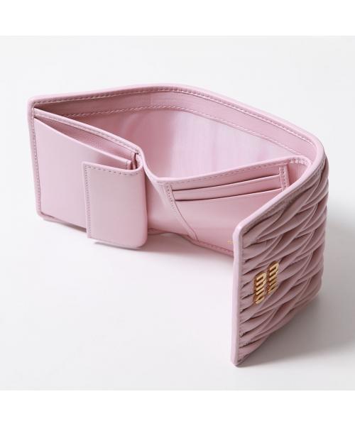 セール】ミュウミュウ Miu Miu MIUMIU 三つ折り財布 MATELASSE セール】ミュウミュウ Miu Miu MIUMIU 三つ折り財布 MATELASSE