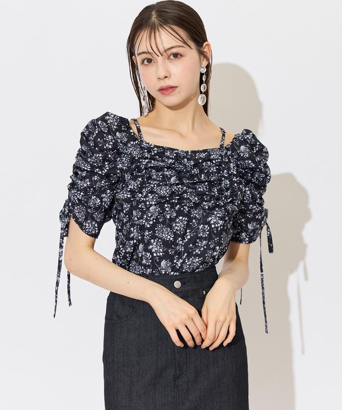 セール 50%OFF】ギャザースリーブオフショルフラワーキャミ