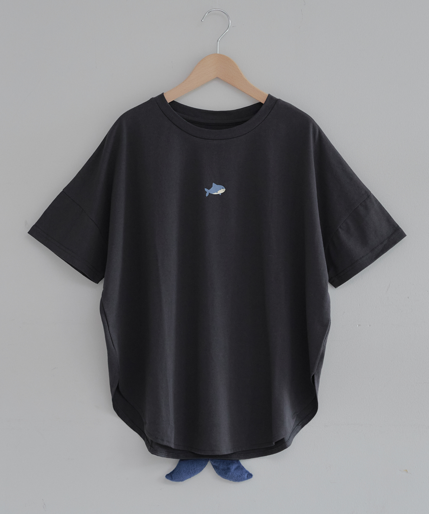ゆるキャラ尻尾T トップス Tシャツ アニマル キャラクター 半袖