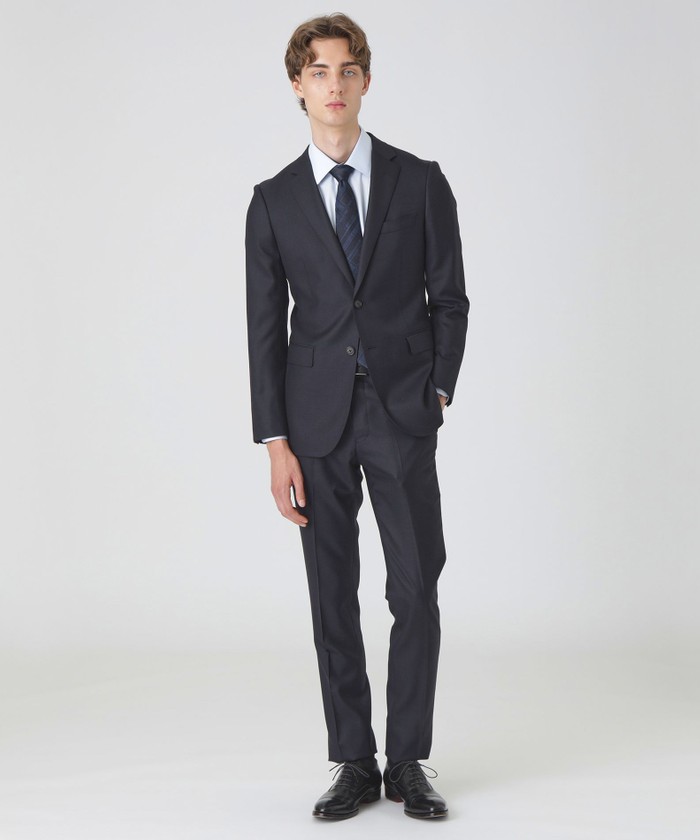 BLUE LABEL CRESTBRIDGE【オールシーズン】黒 スーツ BLUE LABEL CRESTBRIDGE【オールシーズン】黒 スーツ