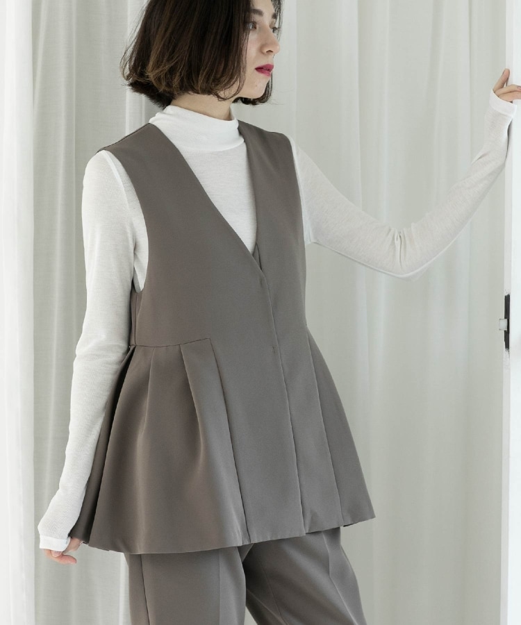 ★予約済み★【新品・未使用】OPAQUE.CLIP ぺプラムジレ　36 S セール 30%OFF】オペーク ドット クリップ OPAQUE.CLIP