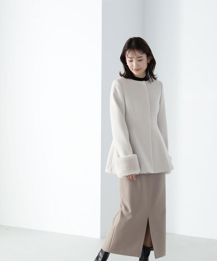 フェイクファースリーブペプラムコート 24AW(506514599 フェイクファースリーブペプラムコート 24AW(506514599