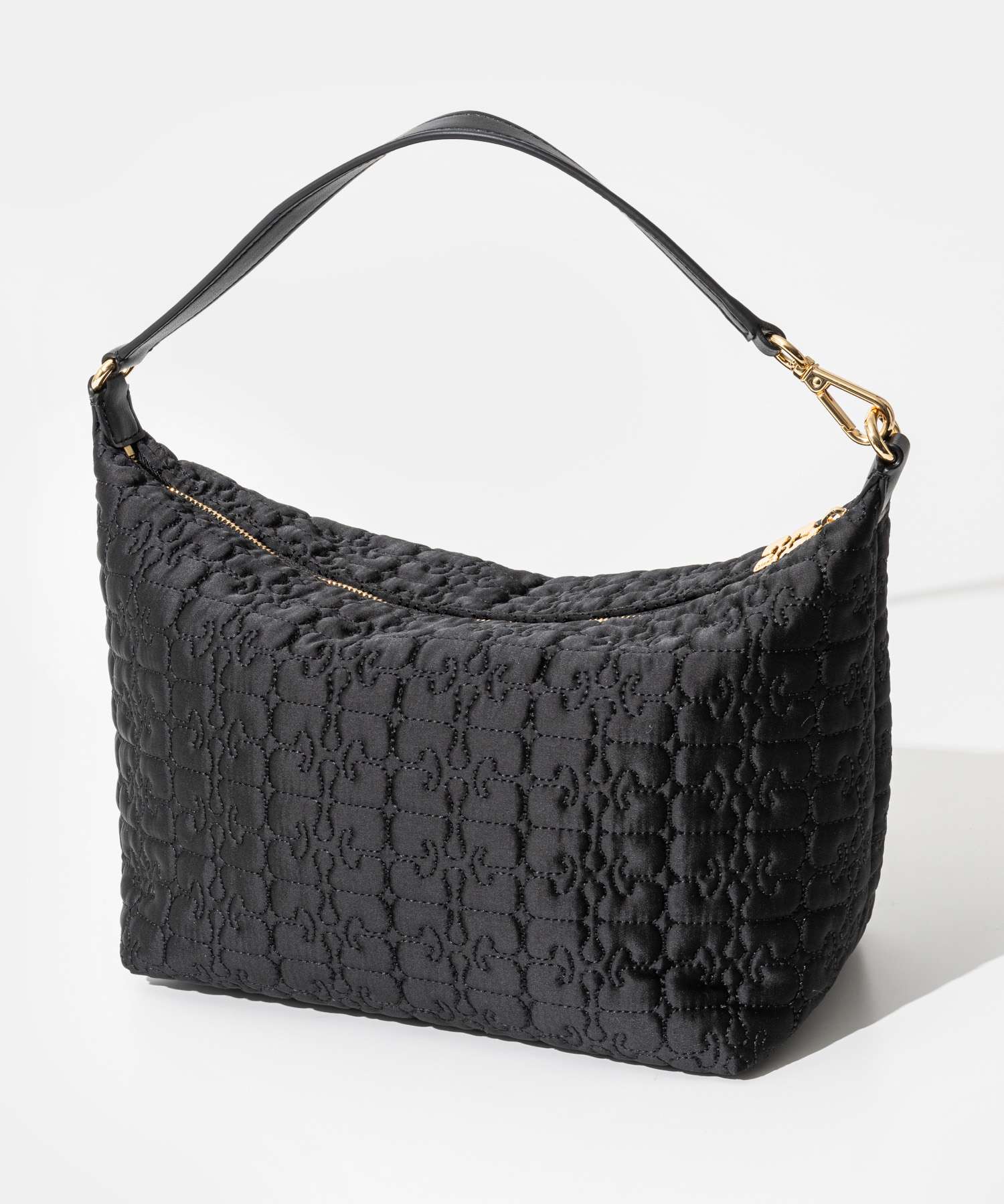 クーポン】ガニー GANNI BUTTERFLY MEDIUM POUCH SATIN A5217