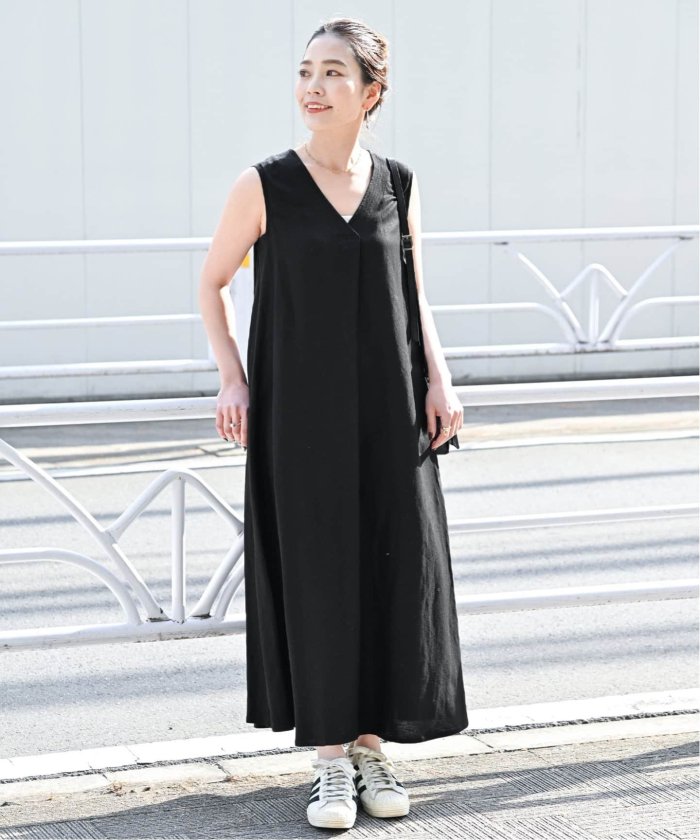新品未使用◆B.C STOCK リネンレーヨンスリーブレスワンピース　ブラウンS リネンレーヨンスリーブレスワンピース（ワンピース）｜B.C