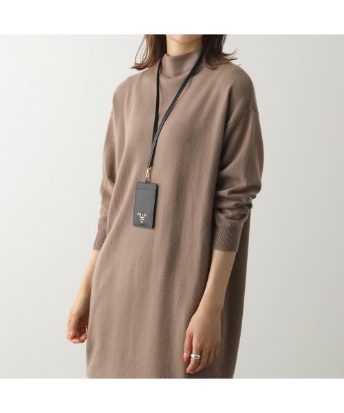 セール 6%OFF】PRADA カードケース 1MC007 QWA バッジホルダー セール 6%OFF】PRADA カードケース 1MC007 QWA バッジホルダー