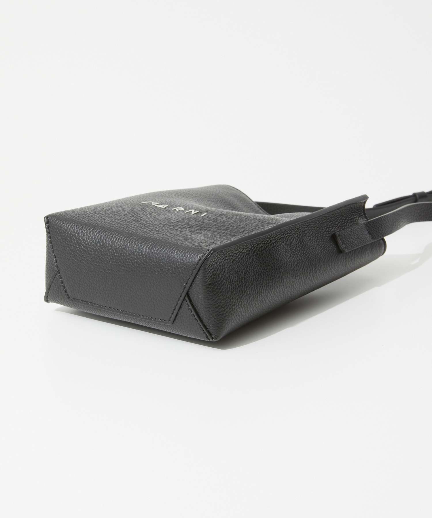 マルニ MARNI SBMP0084U3 P6533 ショルダーバッグ MUSEO MENDING
