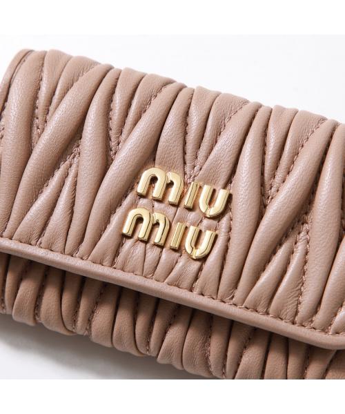 MIUMIU キーケース MATELASSE マテラッセ 5PG222 2FPP(506504172 MIUMIU キーケース MATELASSE マテラッセ 5PG222 2FPP(506504172