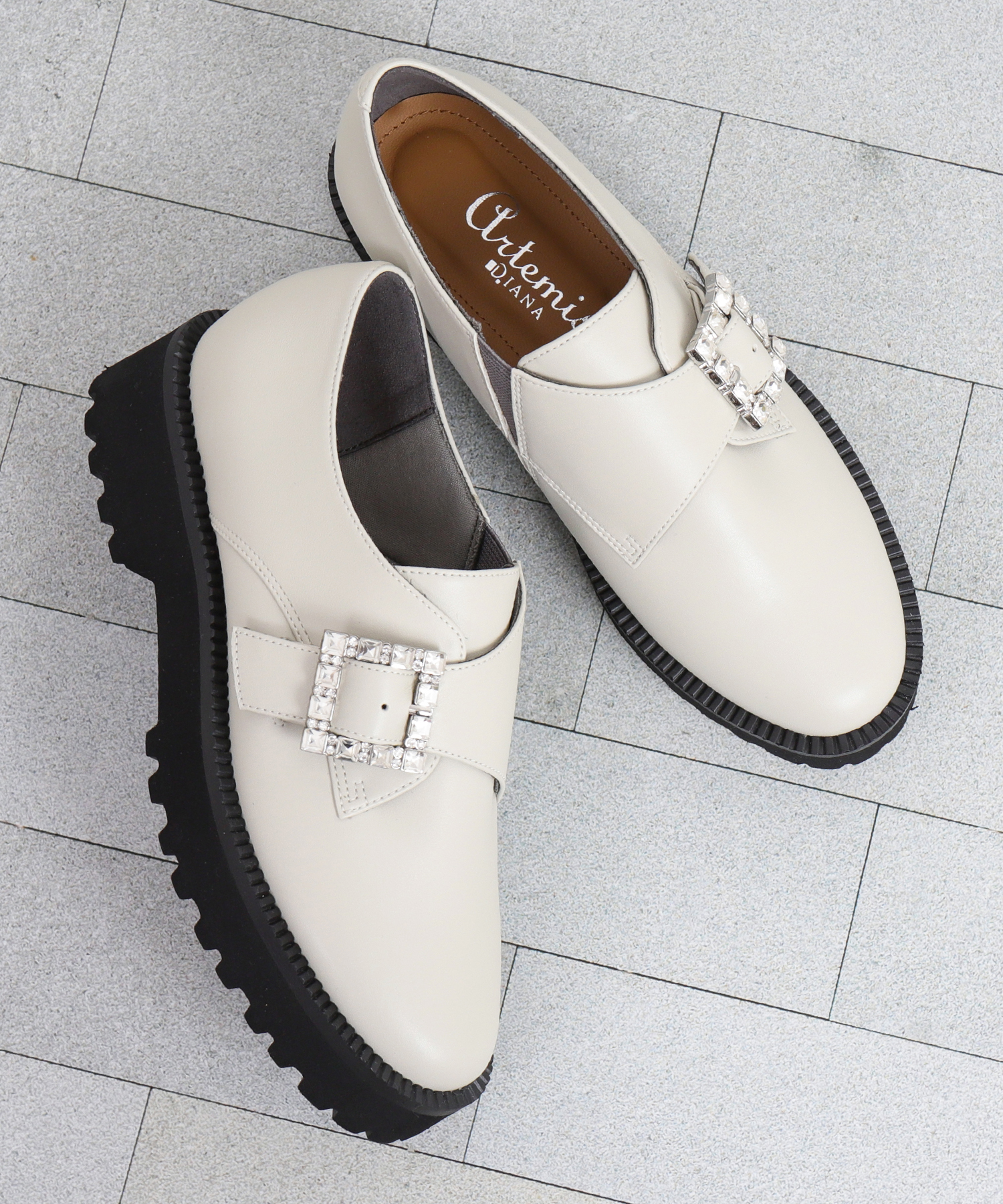 美品 DIANA ビジュー バックル ローファー セール 20%OFF】アルテミス バイ ダイアナ artemis by DIANA