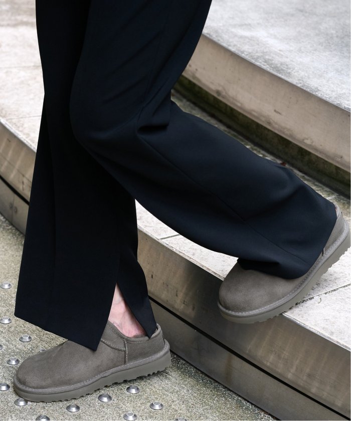 AASU　フレームワーク　UGG CLASSIC SLIPPER　ブラック フレームワーク FRAMeWORK ≪追加予約≫UGG CLASSIC SLIPPER 2