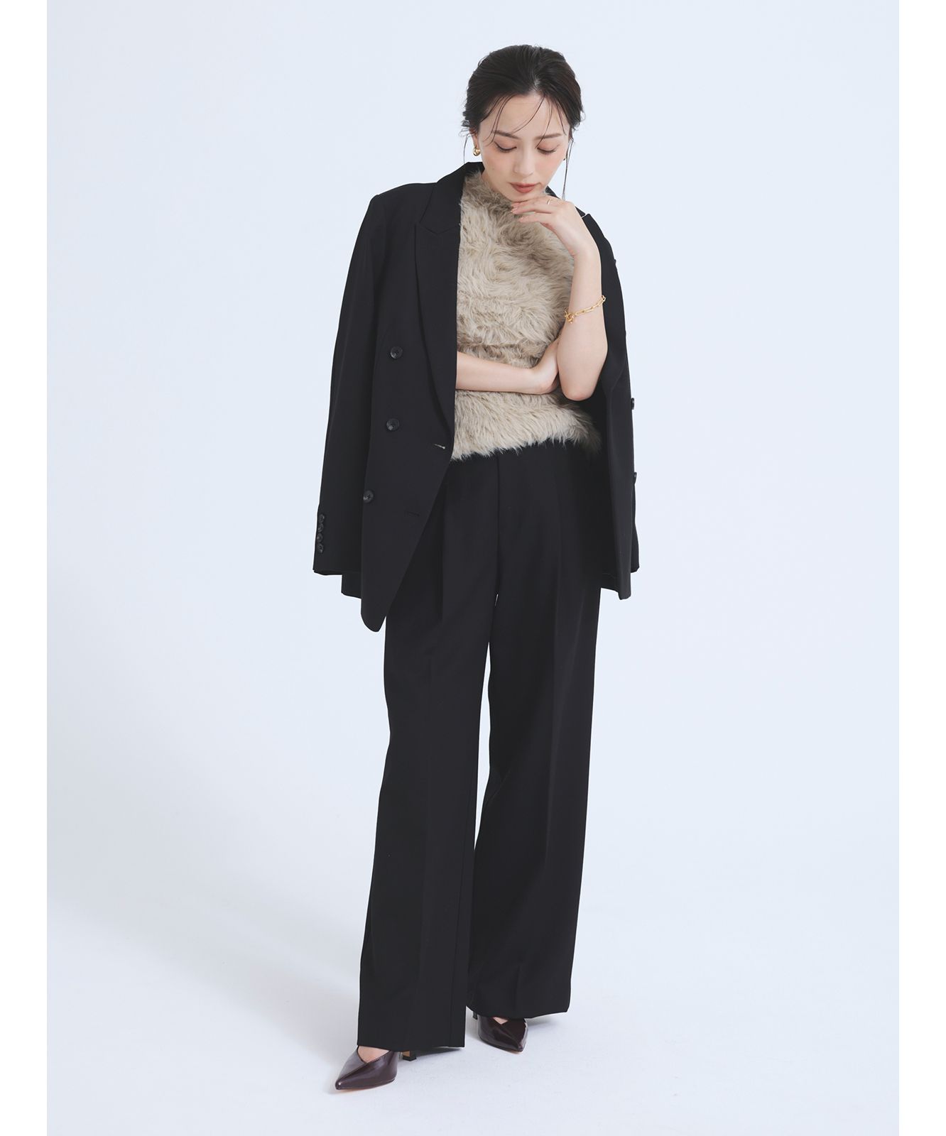 ファーライクノースリーブニットトップス(F BEIGE): トップスanuans