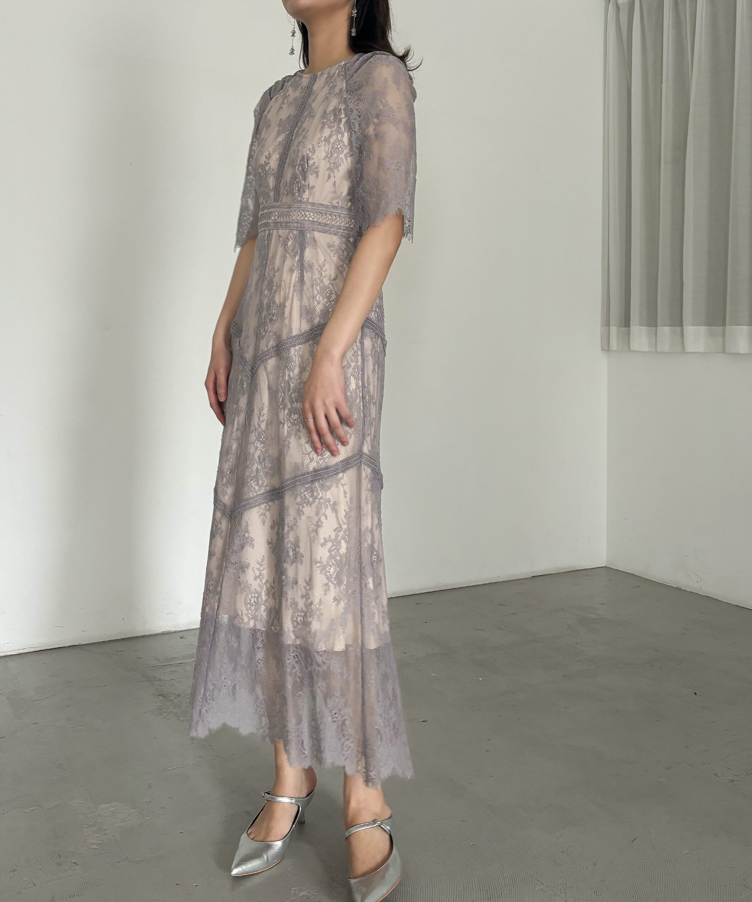 ★新品タグ付き★ ショルダーギャザーラッセルレースワンピース　結婚式　パーティー アイティ aity ショルダーギャザーラッセルレースドレス 結婚式