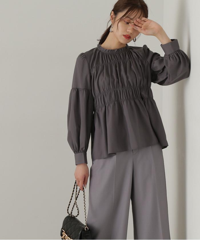 セール50%OFF】シャーリングチュニックブラウス24AW(506770408