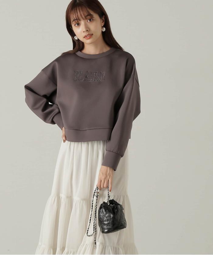 セール 50%OFF】ダンボールニット刺繍プルオーバー 24AW セール 50%OFF】ダンボールニット刺繍プルオーバー 24AW