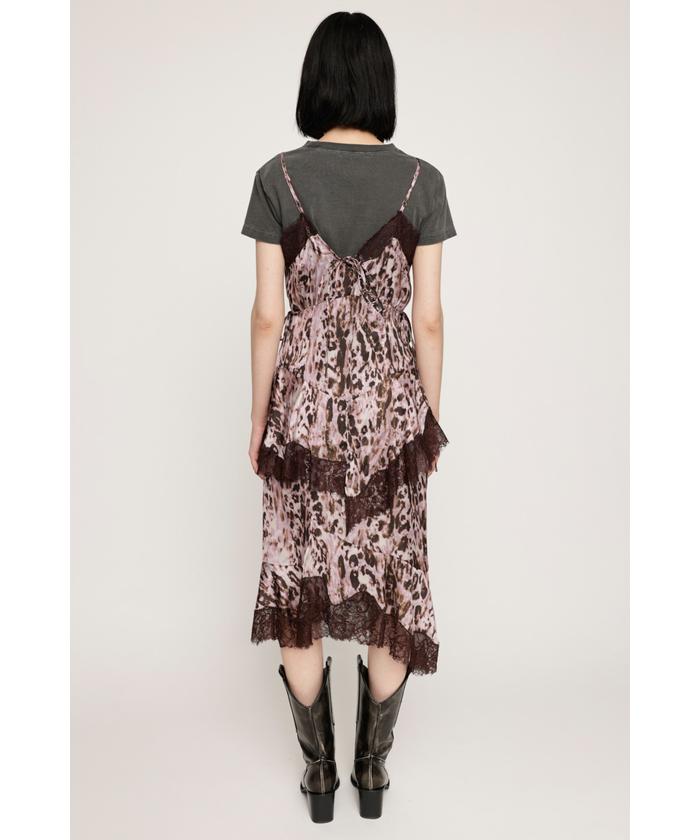 SLY BLURRING LEOPARD CAMIドレス黒2024AW完売品 SLY（スライ）の「BLURRING LEOPARD CAMI DRESS ブラーリング