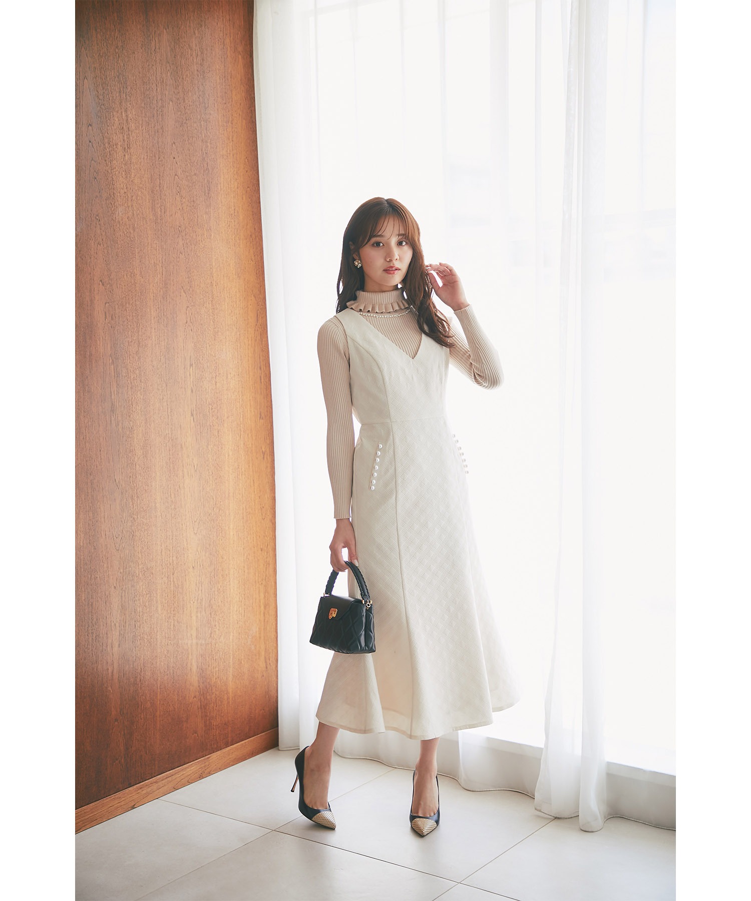 【冬もおしゃれに♪】CHANEL グローブ 25P/散りばめられたCCロゴ柄☆】CHANEL スカーフ シルク (CHANEL