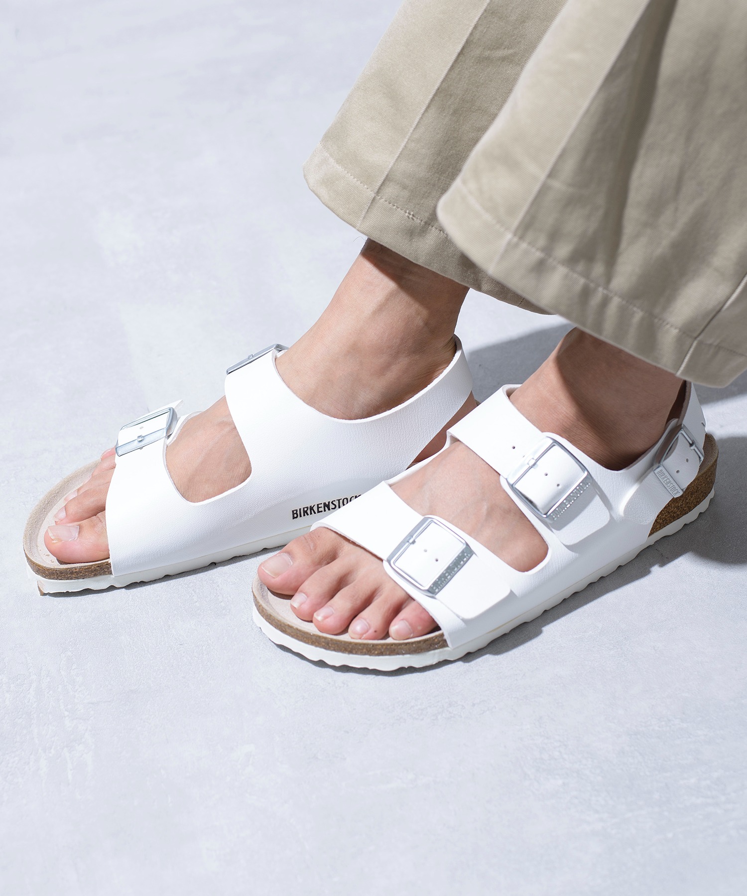 Birkenstock ホワイト ダブルストラップサンダル BIRKENSTOCK ホワイト ダブルストラップサンダル 38 ⚠️左足