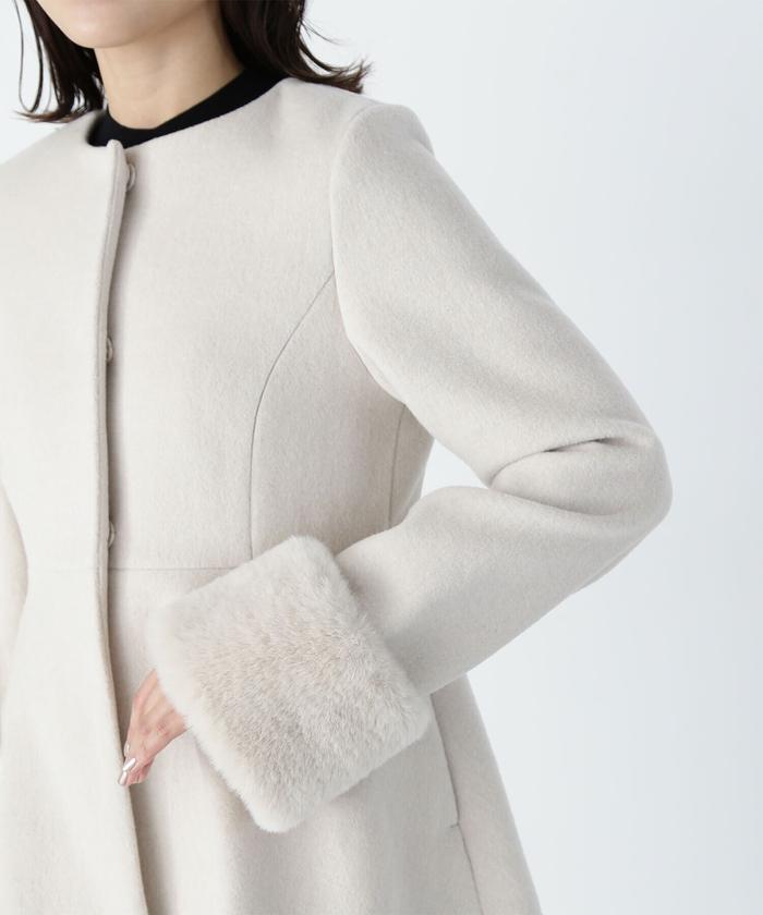 フェイクファースリーブペプラムコート 24AW(506514599 フェイクファースリーブペプラムコート 24AW(506514599