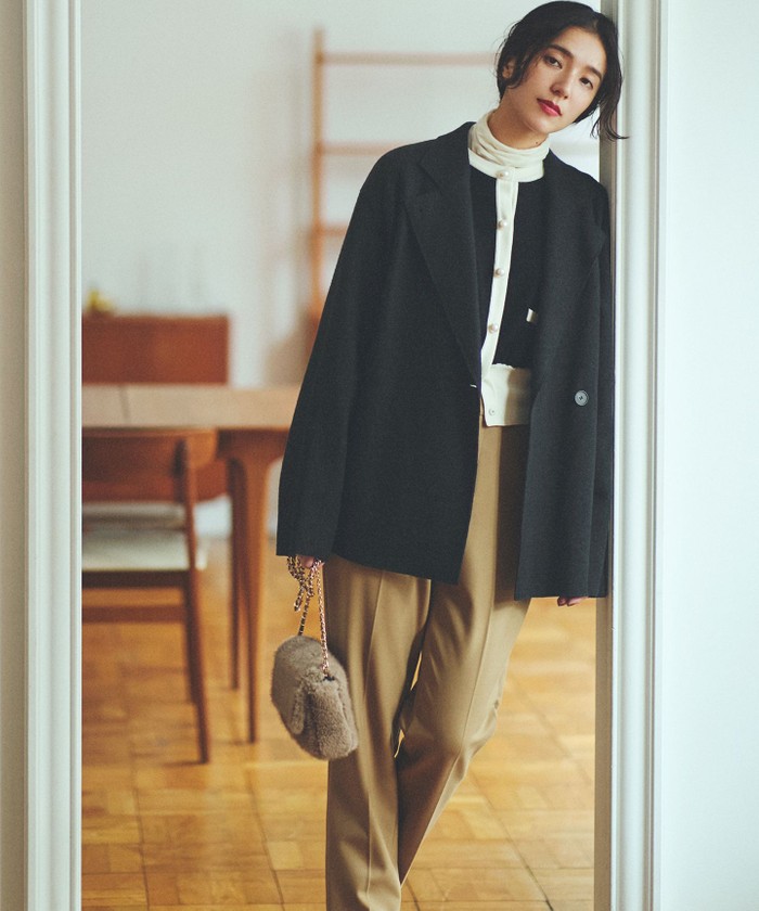 セール 40%OFF】【WEB限定色あり】ELENA パールボタン ニット