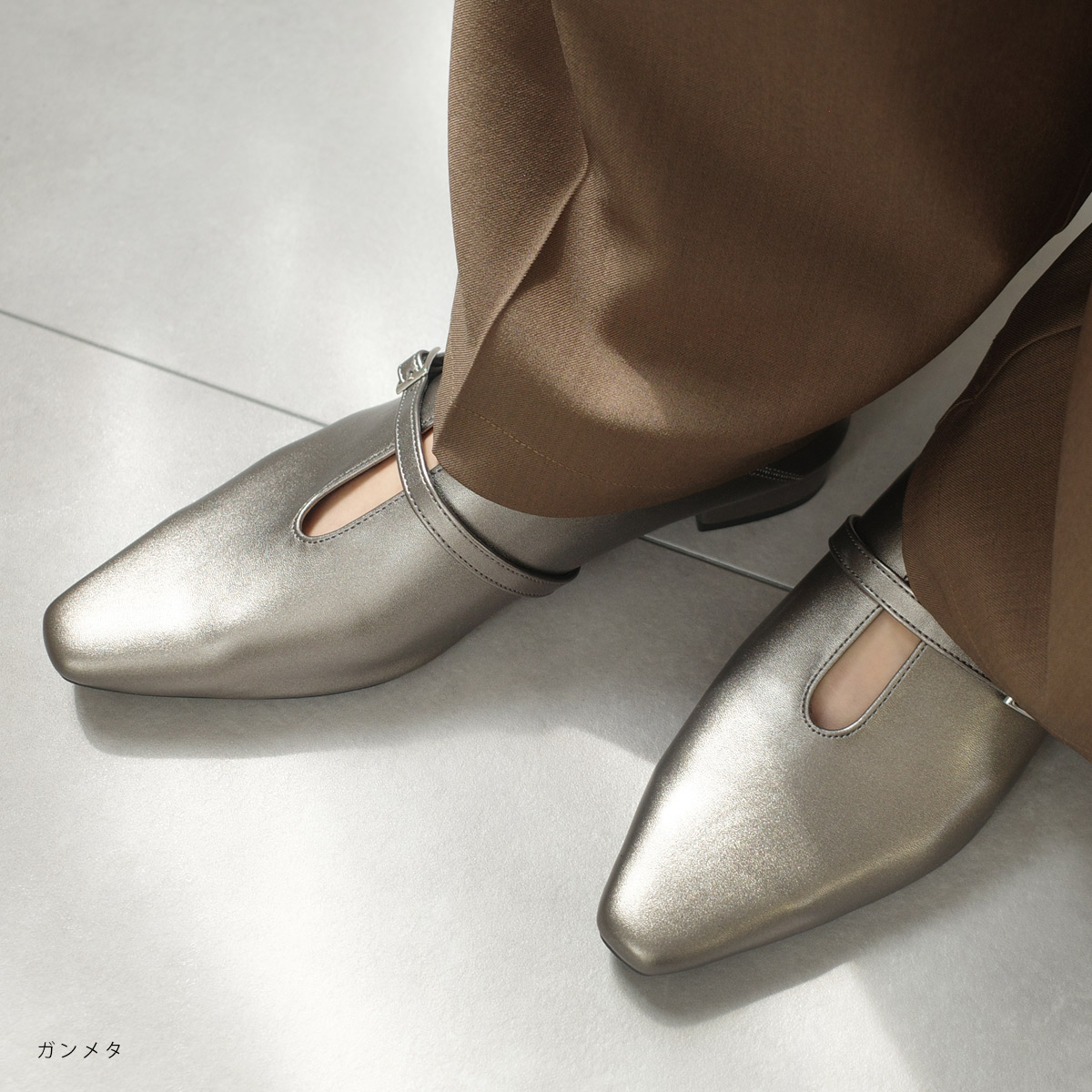 美品 レペット フラットシューズ クレメンス ストラップ 黒 23.5-24 美品 レペット フラットシューズ クレメンス ストラップ 黒 23.5-24