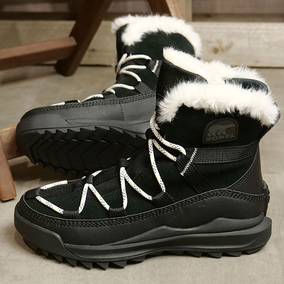 美品 SOREL 防水スノーブーツ ベージュ/ブラック