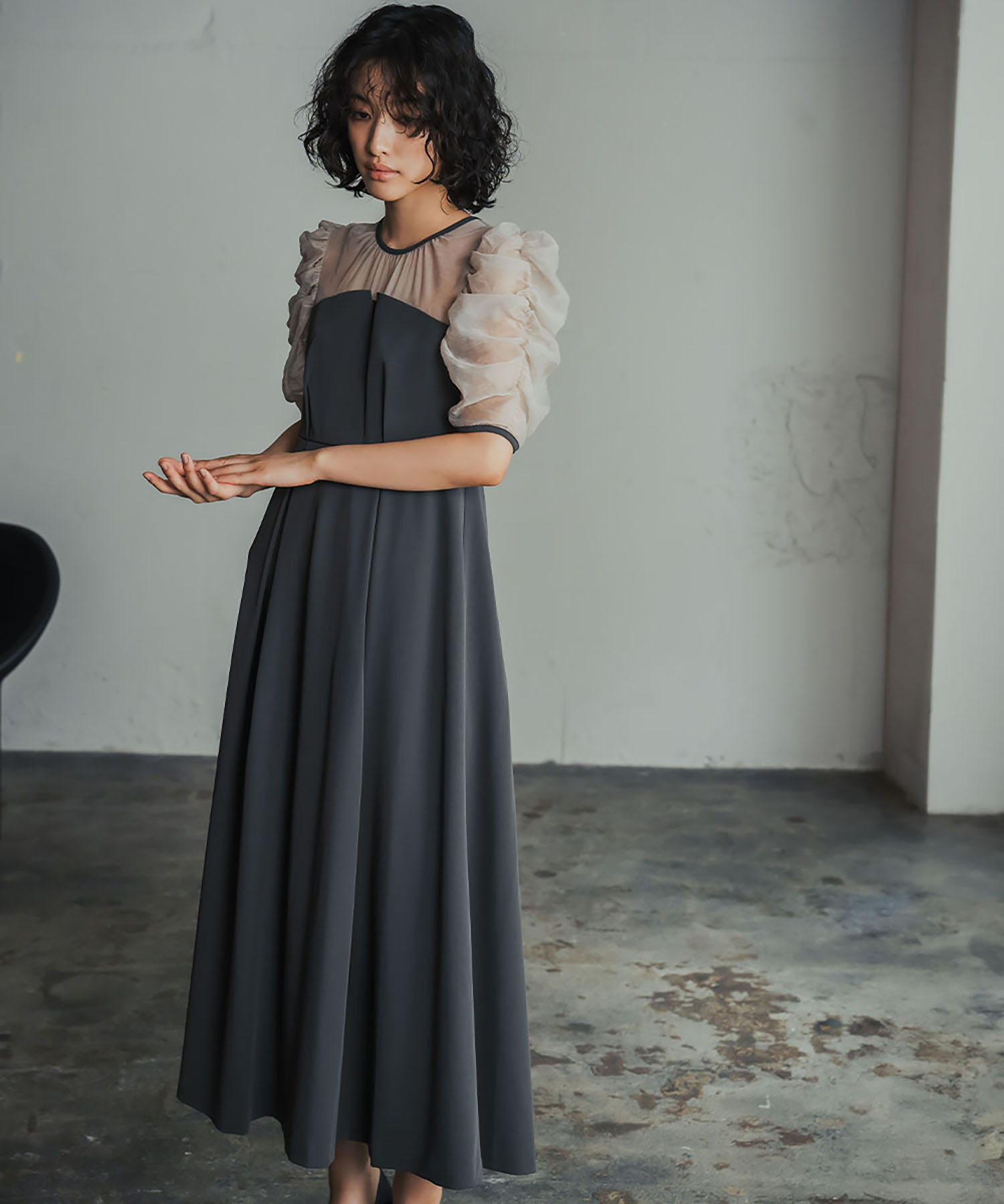 美品　GIRL オーガンジー切替ギャザースリーブフレアワンピースドレス　結婚式 ガール GIRL オーガンジー切り替えギャザースリーブフレアロング