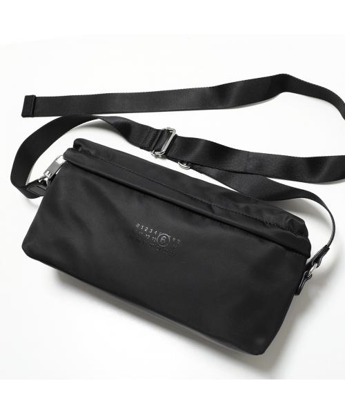 セール 5%OFF】MM6 ボディバッグ SB5WG0023 P6416 ナイロン ロゴ セール 5%OFF】MM6 ボディバッグ SB5WG0023 P6416 ナイロン ロゴ
