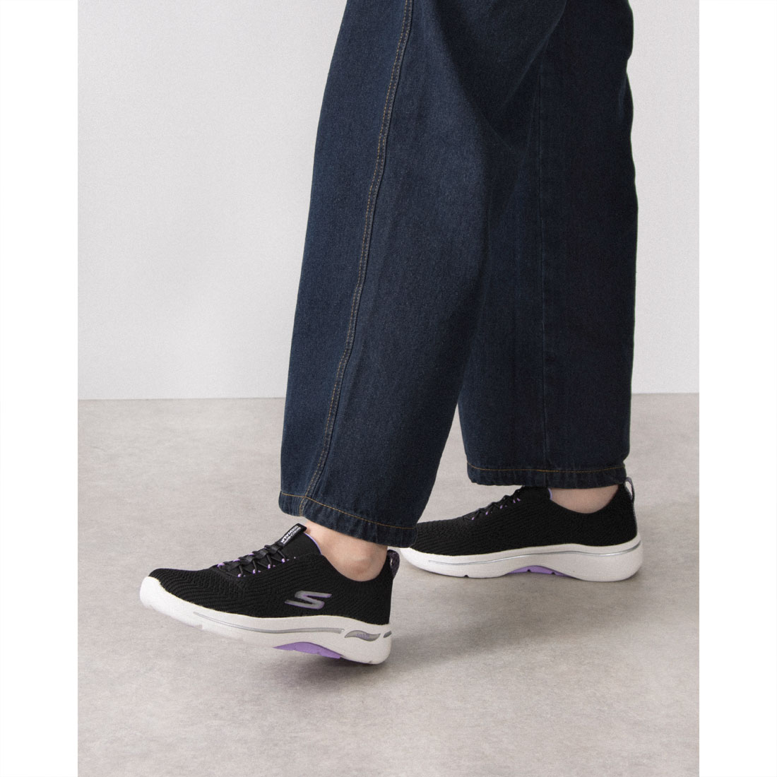 セール】スケッチャーズ SKECHERS GO WALK Arch Fit － Crystal
