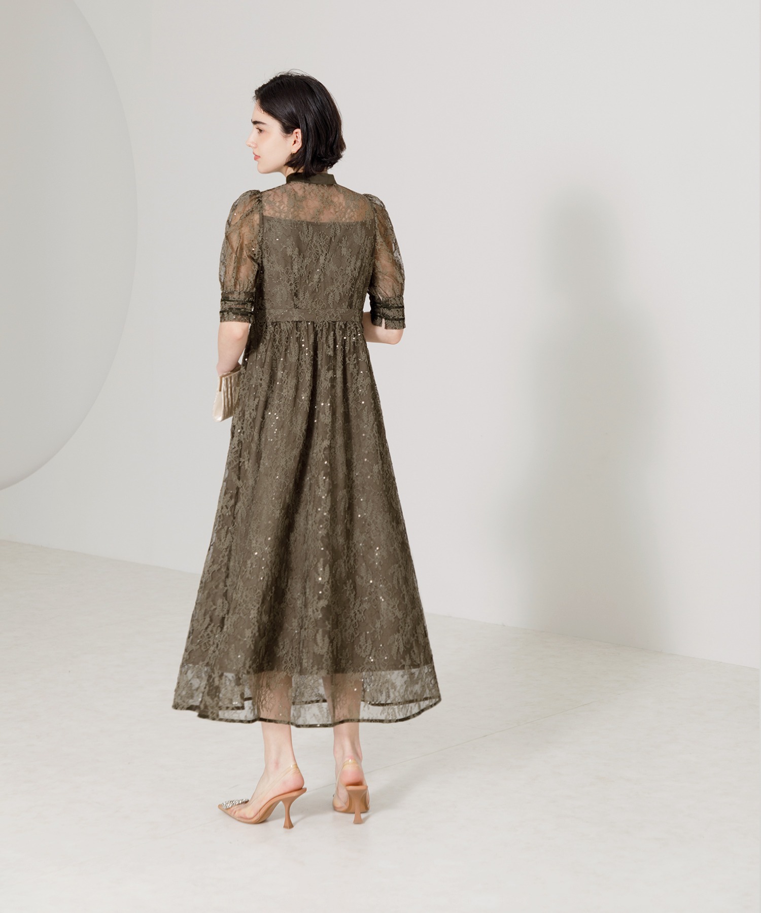 【Leja】チャイナ風ボタン花柄レーススパンコールウエストマーク付きワンピース セール 20%OFF】レジャ Leja チャイナ風ボタン花柄レース