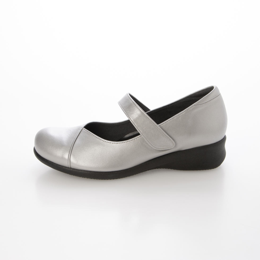 【新品】Miss Kyouko Vカットストラップパンプス　24.5㎝ 新品】Miss Kyouko Vカットストラップパンプス