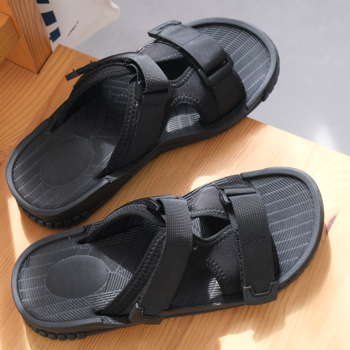 スミスタイル　サンダル　24.0 アミアミ] サンダル さっと履ける スポサン 靴 黒 幅広 スライド